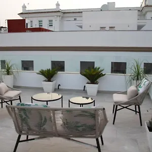 the-travellers-house-luz-aire-y-mar.hotelsincadiz.net/